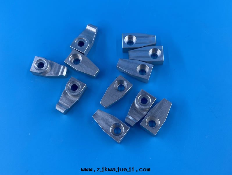 薄鋁(lǚ)垫/薄壓腳(jiǎo) (0020-10728)